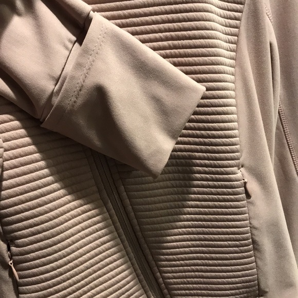 Mondetta jacket - Picture 2 of 4